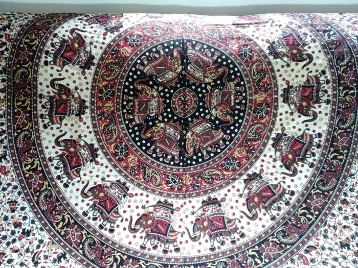 Panô indiano de algodão grande estampa de mandala com elefantes (2.30 m x 2.10 m) tons terrosos (cópia)