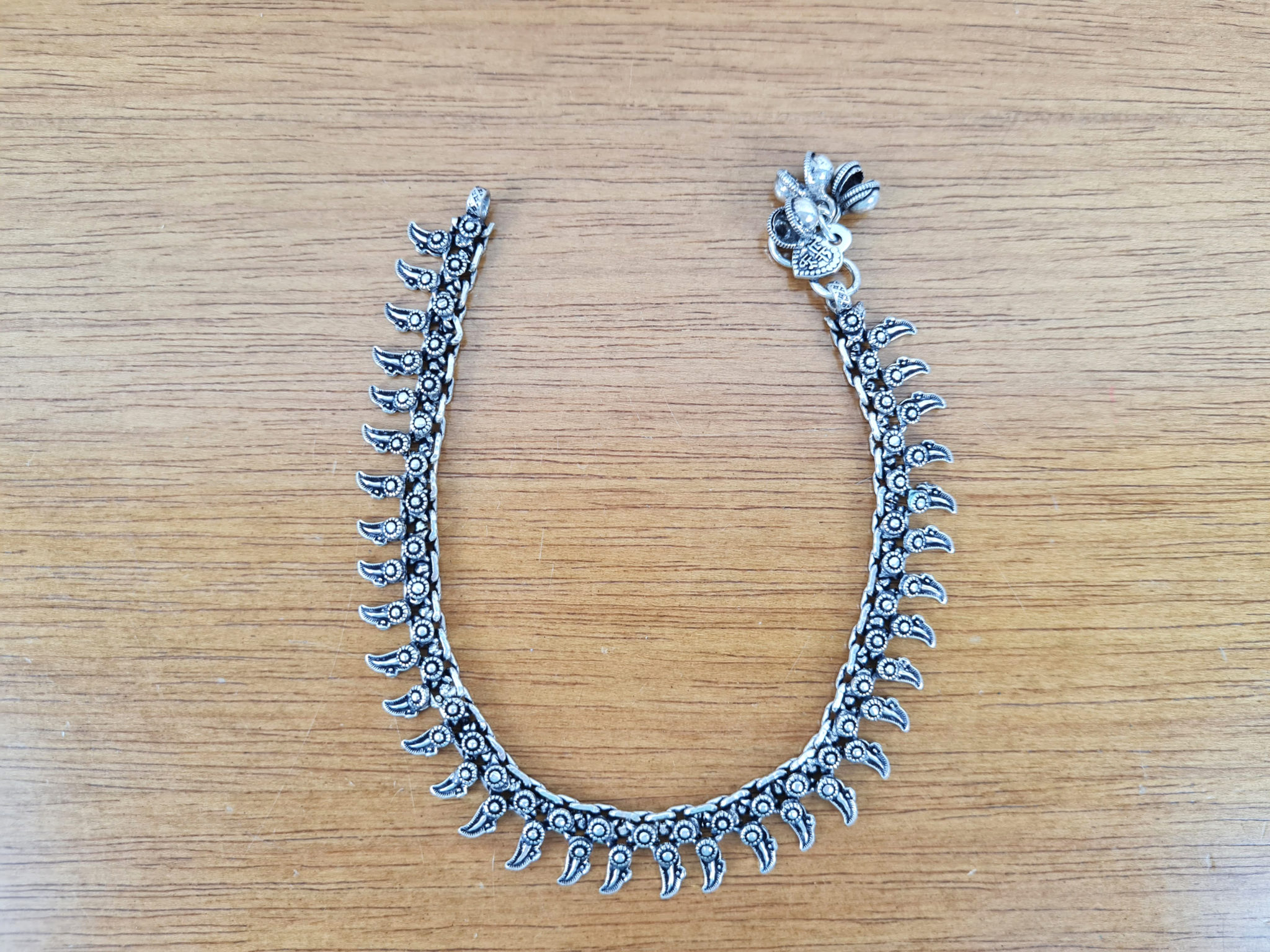 tornozeleira indiana