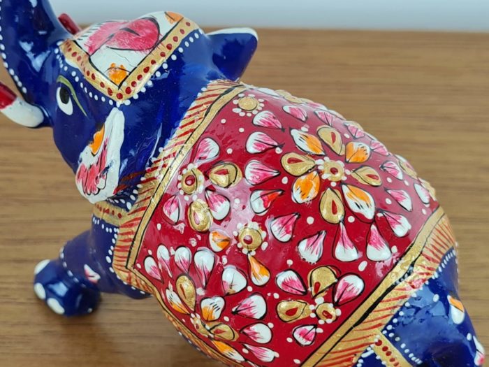 Elefante de metal esmaltado com técnica cloisonné M