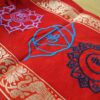 Porta mat indiano para Yoga 7 chakras bordados a mão vermelho