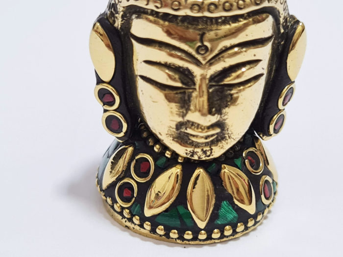 Mini busto Cabeça de Buda em metal com embutimento de pedras naturais II