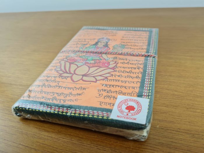 Caderno artesanal indiano estampa de Lakshmi coral 18x13cm
