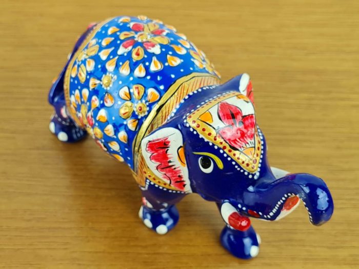 Elefante de metal esmaltado azul com técnica cloisonné M
