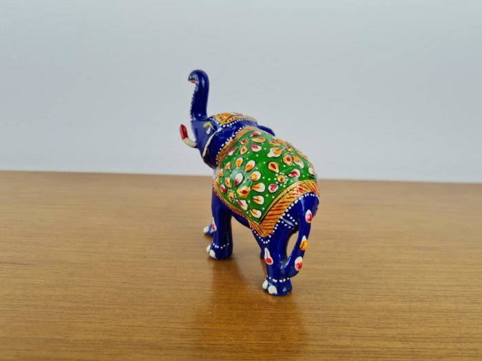 Elefante de metal esmaltado verde com técnica cloisonné P
