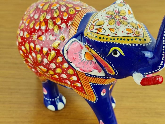 Elefante de metal esmaltado vermelho com técnica cloisonné G