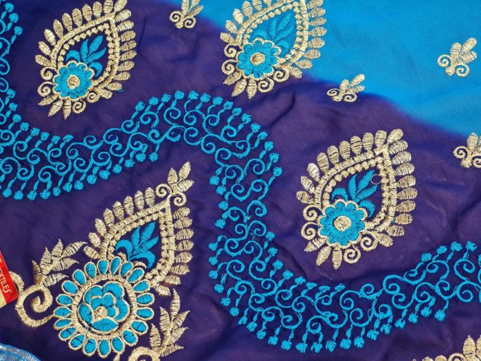 Sari indiano de seda luxuoso azul claro com marinho