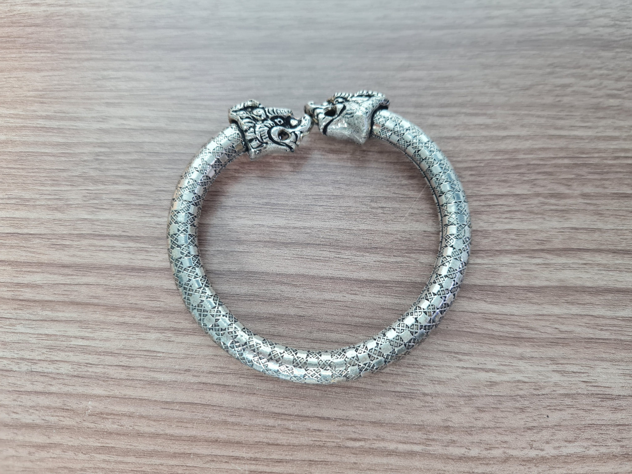 pulseira indiana de dragão