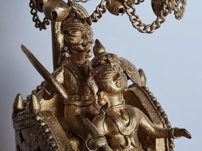 Estátua elefante com um Howdah (carruagem) levando nobres hindus 40cm
