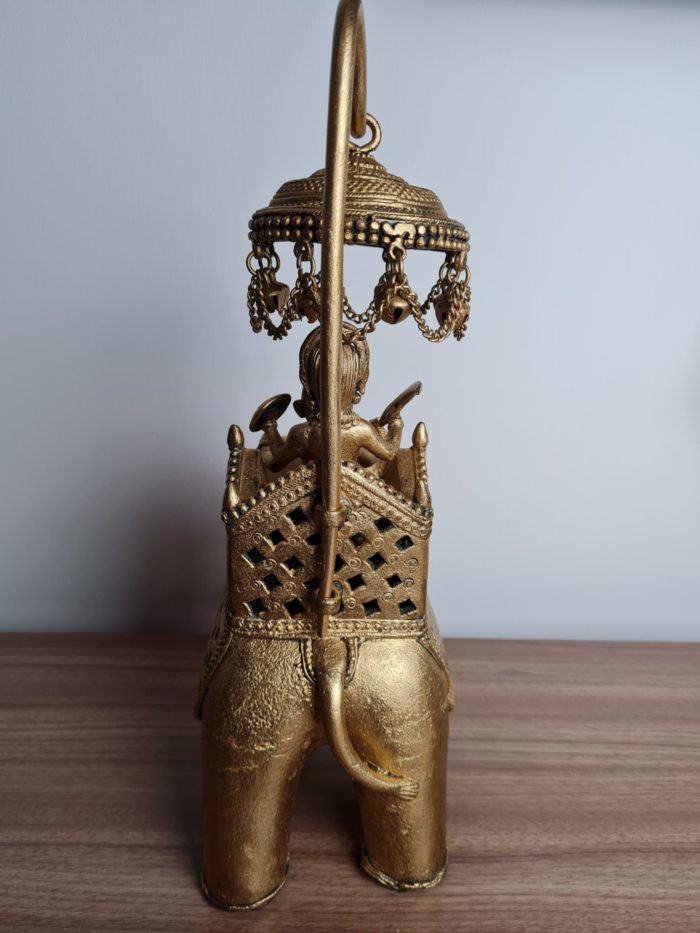 Estátua elefante com um Howdah (carruagem) levando nobres hindus 40cm