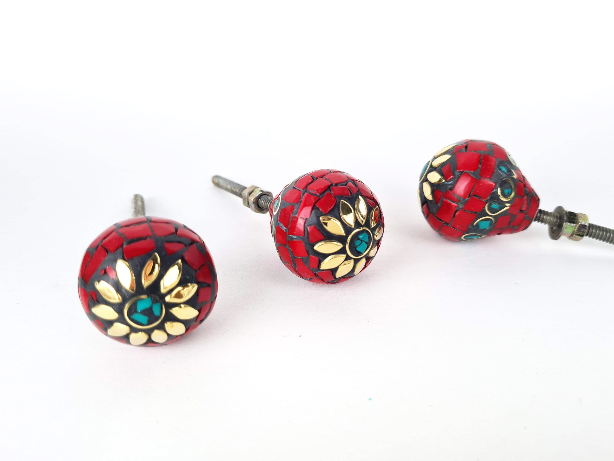 Kit com 3 puxadores indianos mosaico de pedras naturais coral e turquesa