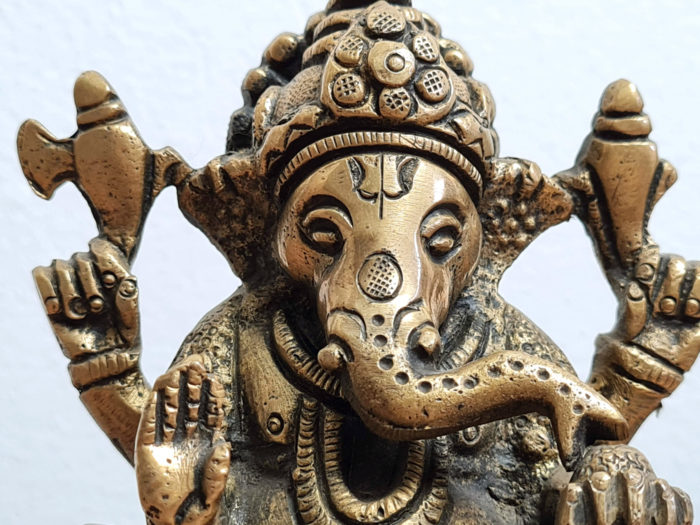 Estátua do Deus Ganesha em metal brass com 12 cm