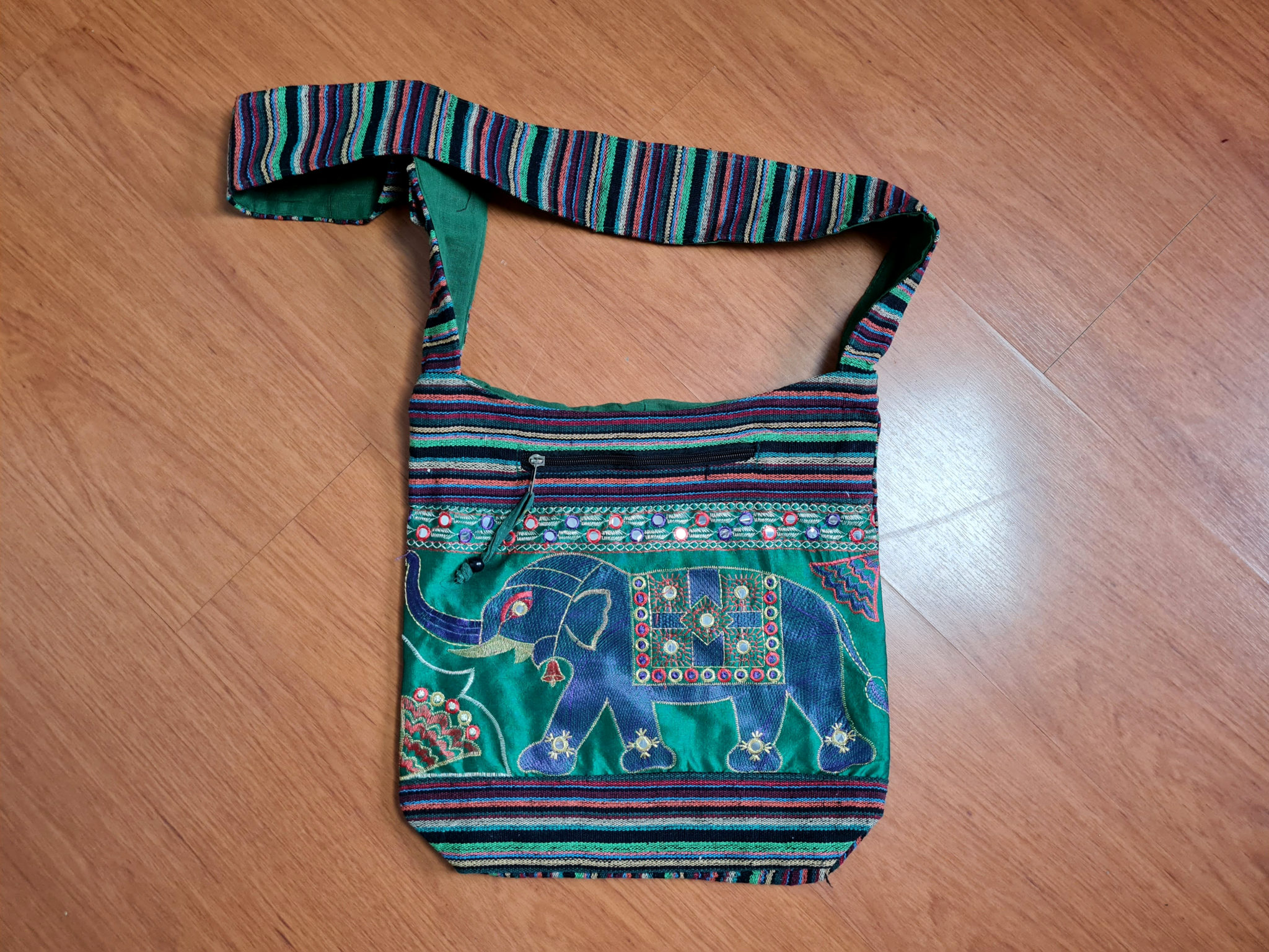 bolsa indiana estampa de elefante alça longa