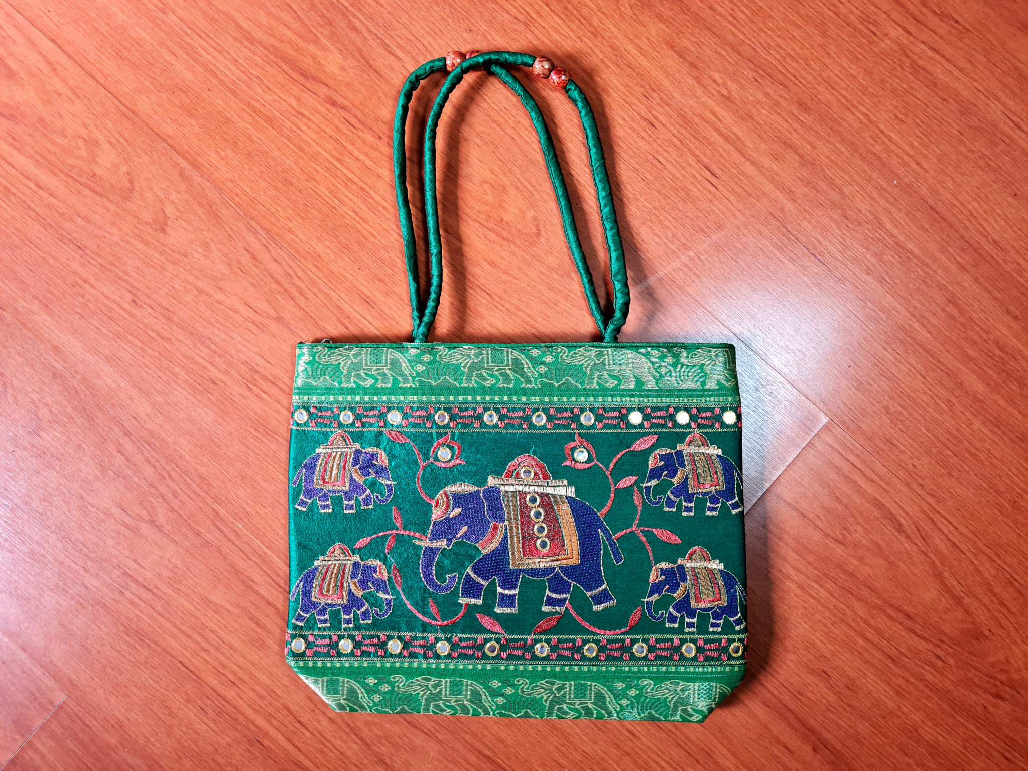 bolsa indiana de elefante com bordados