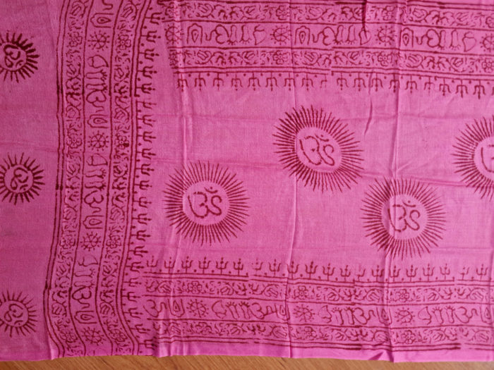 Chadar indiano (manto de oração) de OM rosa 120cm