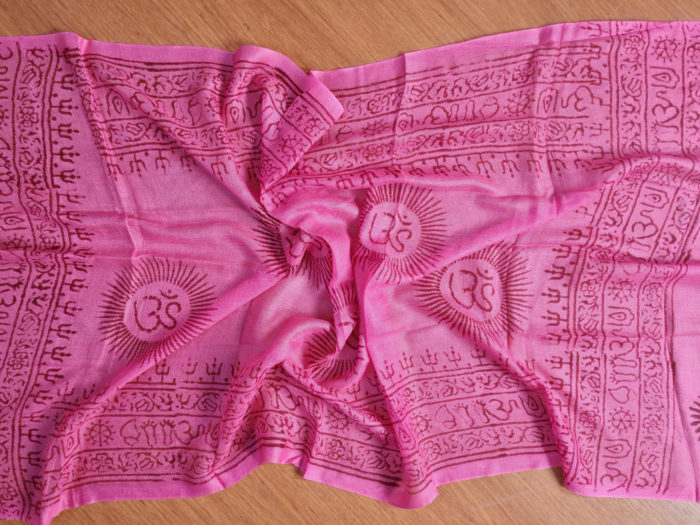 Chadar indiano (manto de oração) de OM rosa 120cm