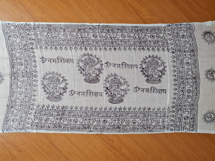 chadar indiano de Shiva Nataraja branco e preto