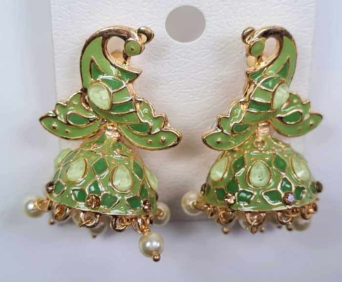 Brinco Jhumka técnica Cloisonné com design de pavão tons de verde
