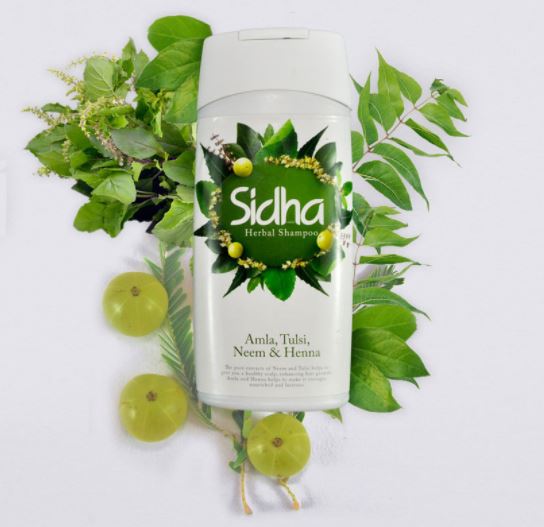 Shampoo Ayurvédico Sidha com Amla, Tulsi, Neem & Henna 180ml
