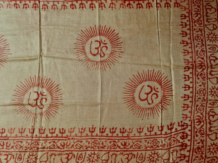 Chadar indiano (manto de oração) de OM 120cm Sépia