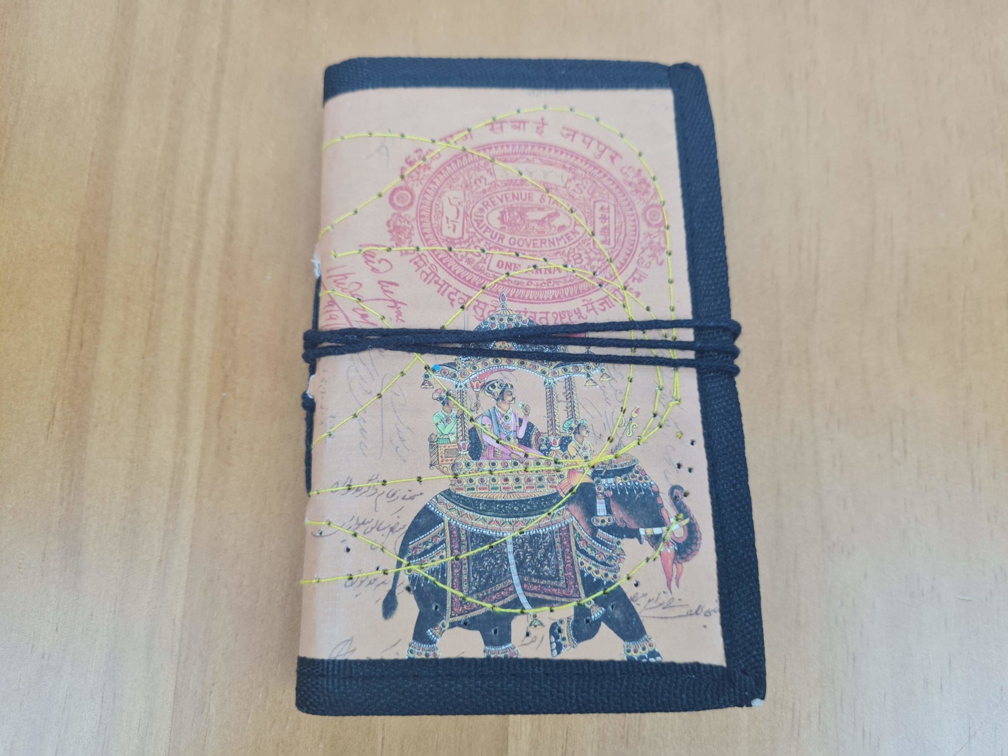 caderno artesanal tipo moleskine com capa de elefante indiano