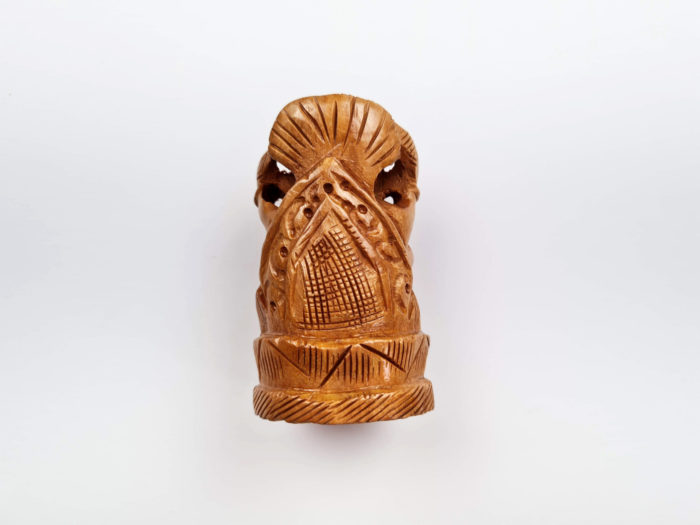Mini estátua de Ganesha esculpida em madeira 7cm
