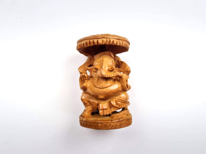 mini estátua de Ganesha lapidada em madeira 7cm