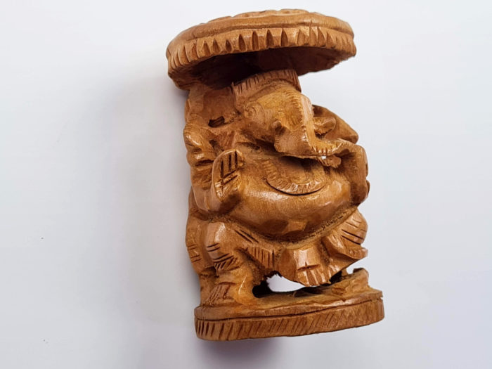 Mini estátua de Ganesha esculpida em madeira 7cm