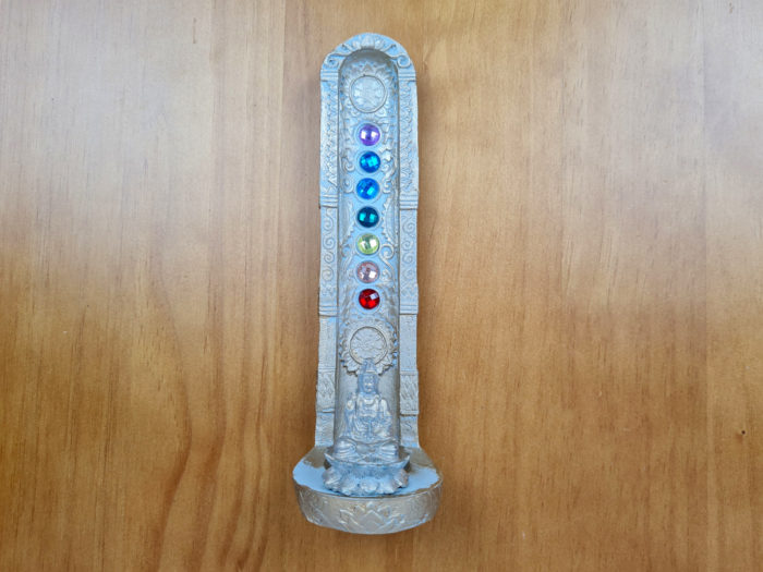 Incensário 7 chakras com Buda em resina dourado e verde claro