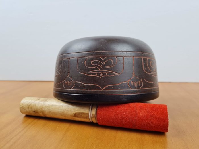 Tigela tibetana ou sino tibetano com 4 ligas de metal 15cm de Buda
