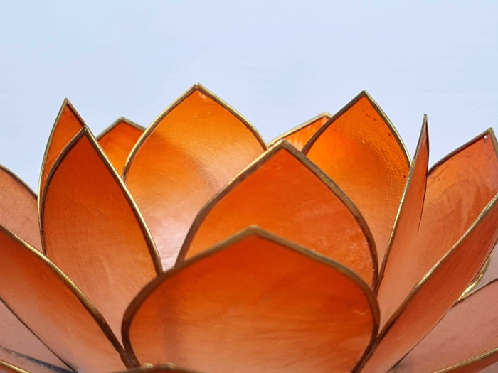 Castiçal de vela Flor de Lótus de madrepérolas laranja