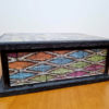 Caixa de madeira com mosaico de vidros de Ganesha 19cm
