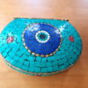 Bolsa indiana rígida de metal com mosaico de pedras naturais turquesa e color