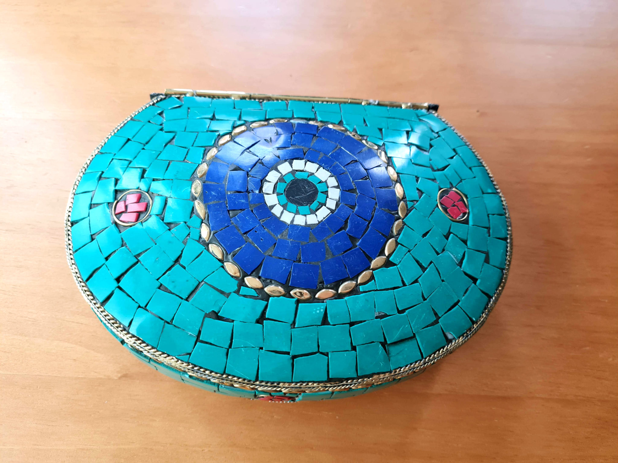 bolsa indiana de metal mosaico de pedras