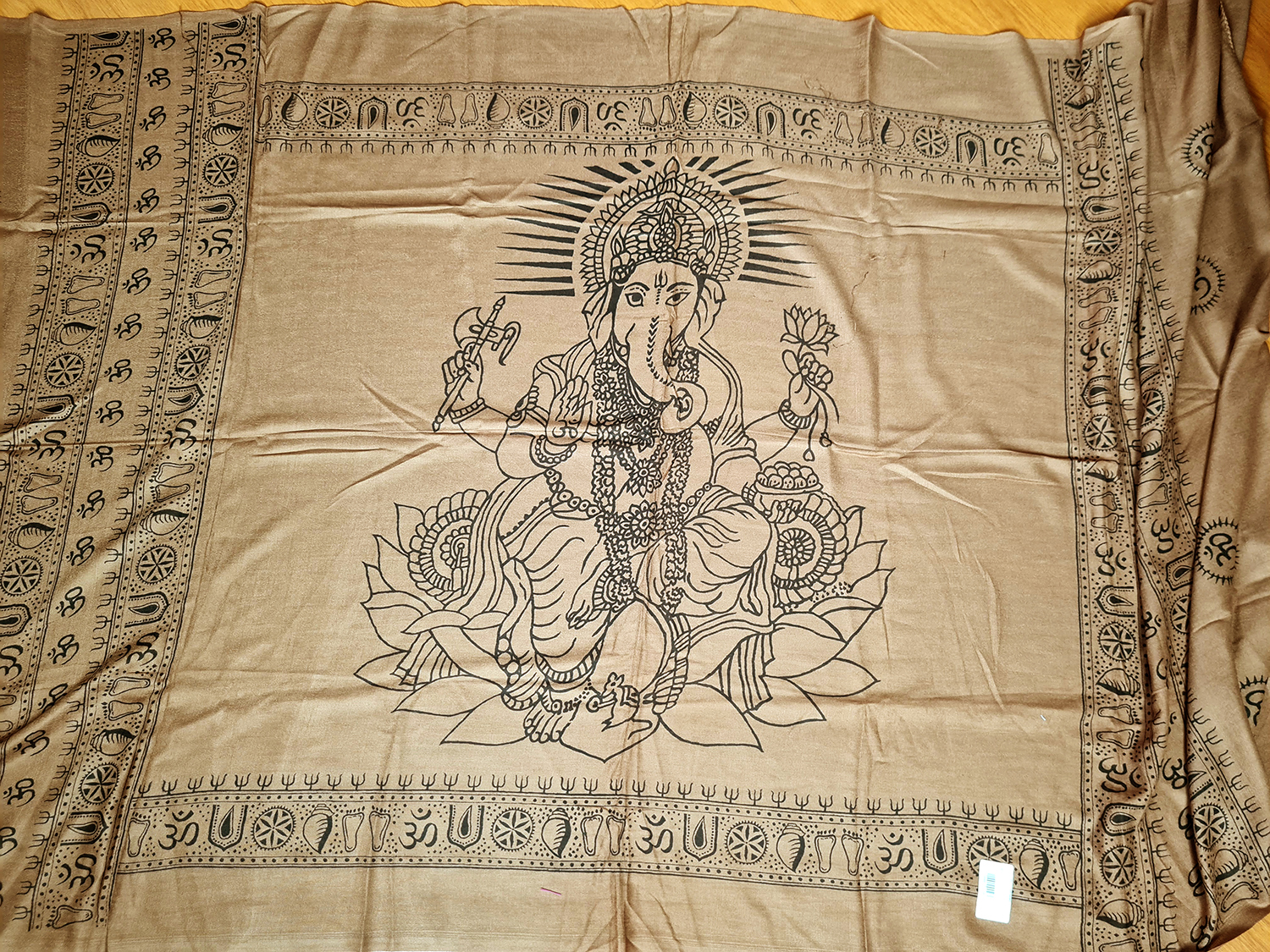 chadar de Ganesha marrom em viscose