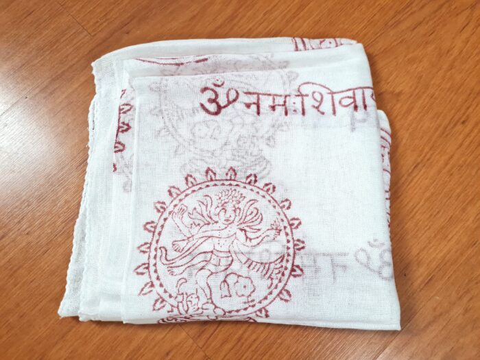 Chadar indiano (manto de oração) de Shiva Nataraja e mantras branco