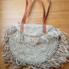 Bolsa Balinesa design Boho chic de palha com franjas e alça courino