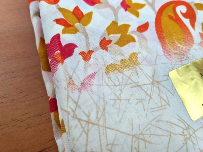 Sari indiano viscose com estampa creme e coral floral