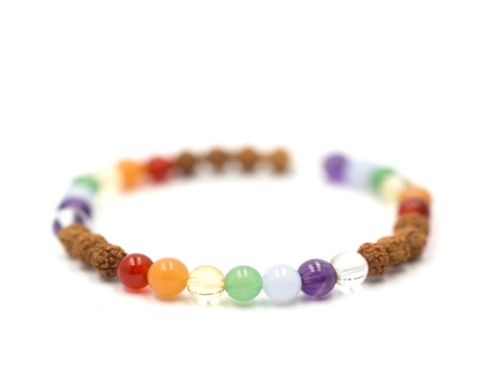 Pulseira de Rudrakshas originais com 7 pedras dos chakras