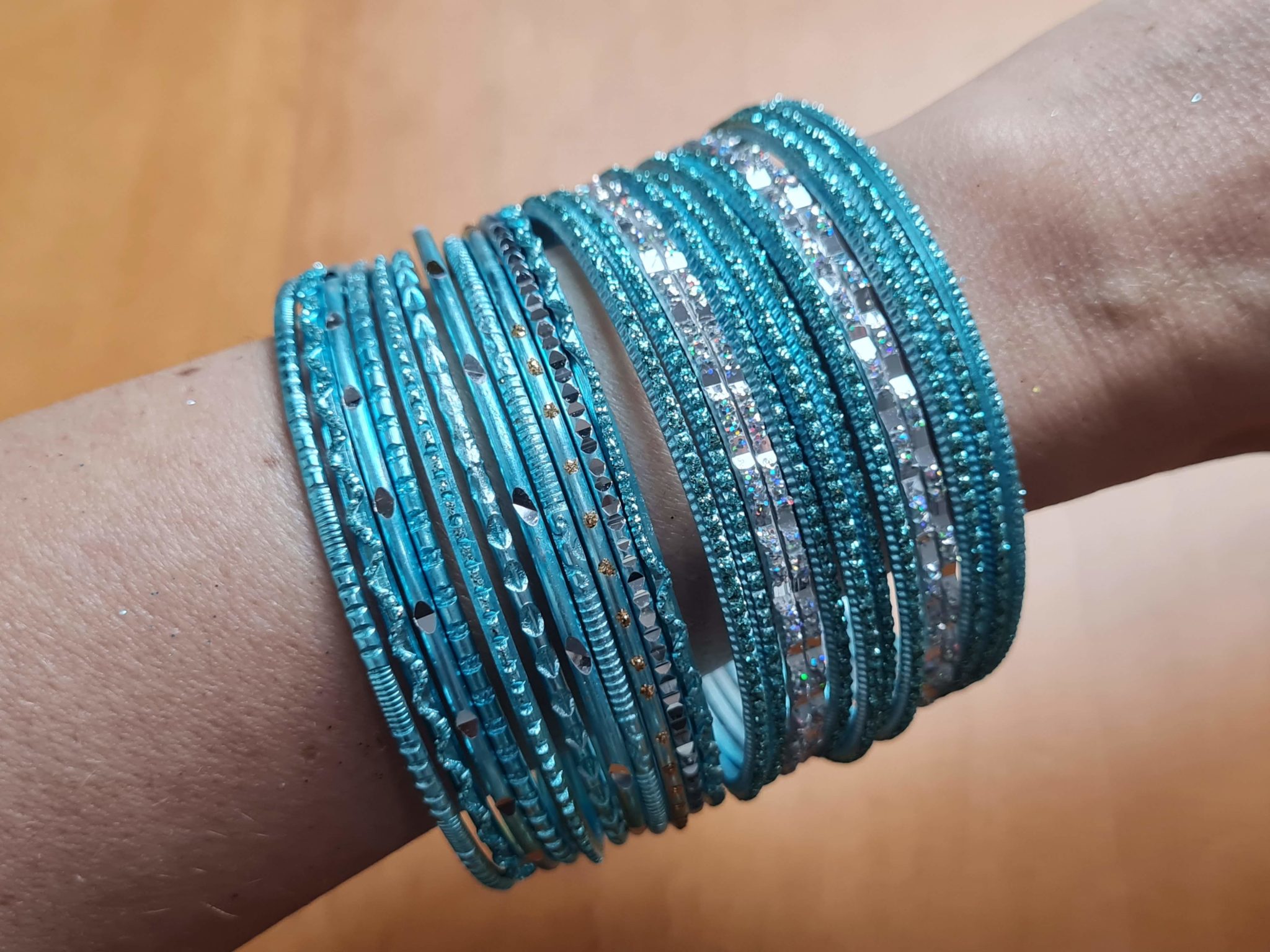 conjunto de pulseiras indianas azuis