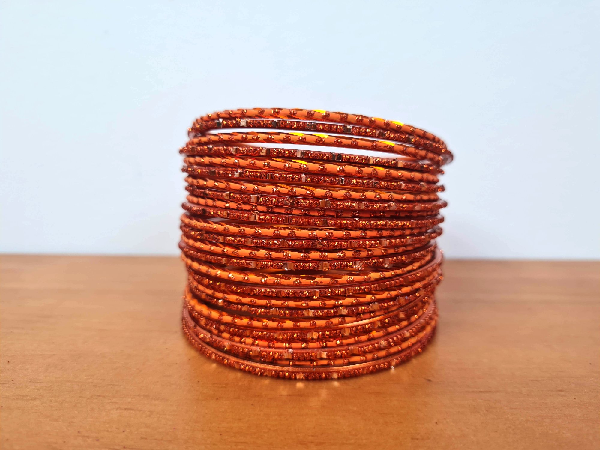 pulseiras indianas de metal laranja