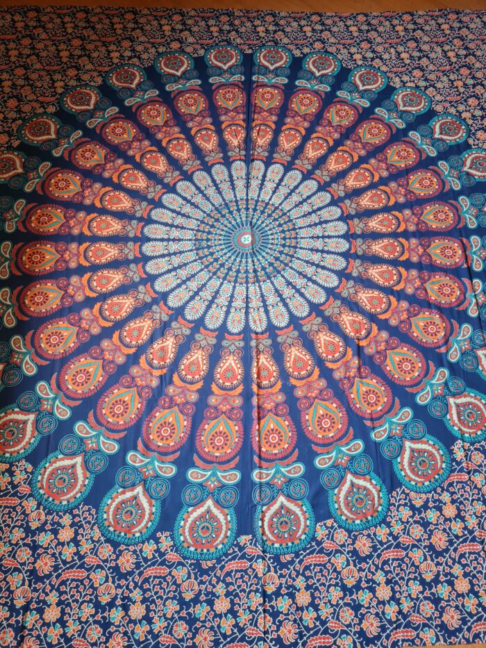 Colcha indiana ou painel decorativo Mandala Azul e Coral