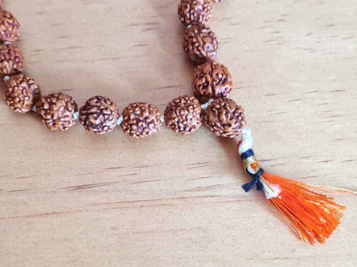 Japamala de 108 contas sementes de Rudraksha 10mm