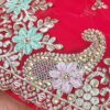 Sari indiano de seda luxuoso para noivas vermelho e dourado bordado
