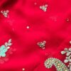 Sari indiano de seda luxuoso para noivas vermelho e dourado bordado