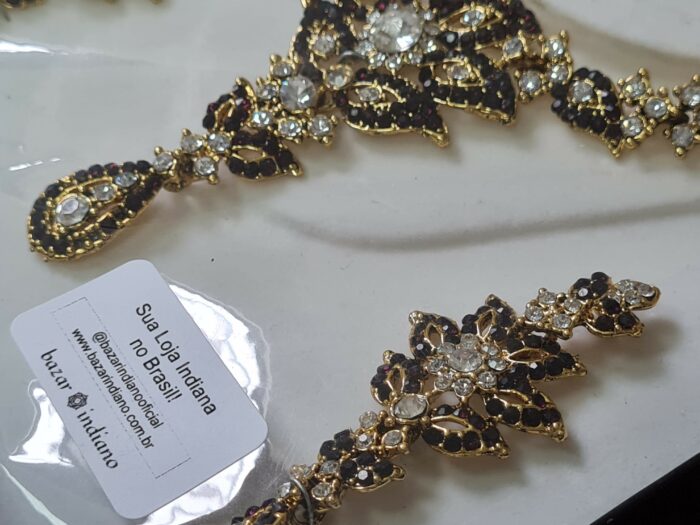 Conjunto completo de semi joia clássica indiana floral rubi strass