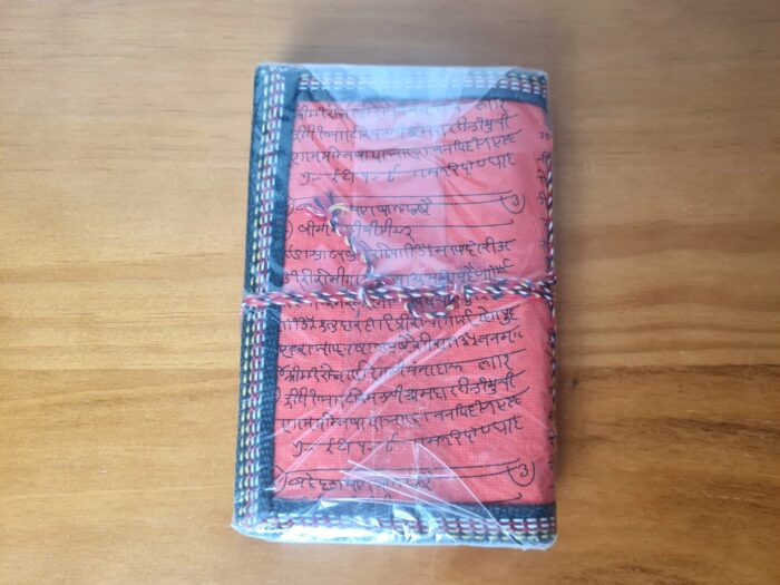 Caderno indiano artesanal estampa de elefante 15x10cm coral