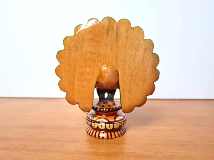 Pavão indiano de madeira com pintura colorida e dourada 9 cm