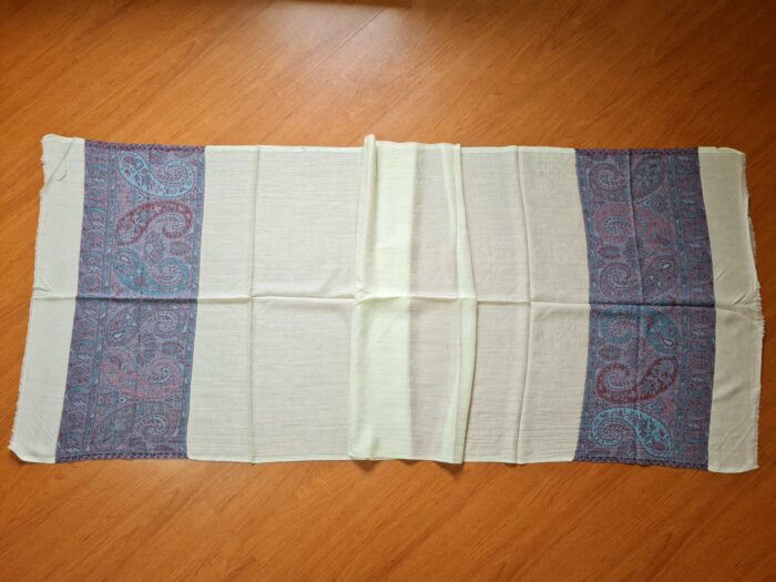 pashmina original creme e tons frios azulados