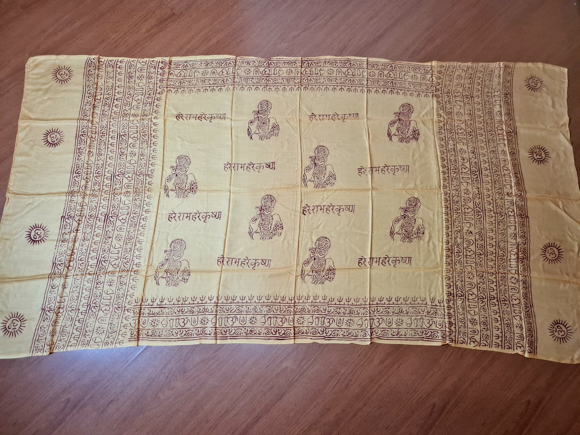 chadar de oração indiano (ou manto devocional) de mantras e símbolos hindus