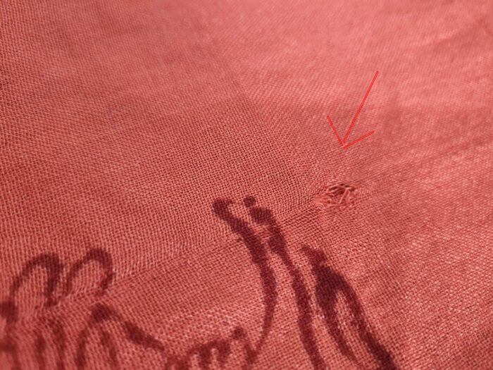 Chadar indiano (manto de oração) de Krishna vermelho telha